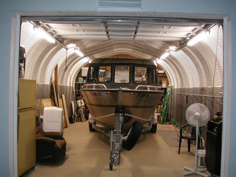 555night_pic_of_boat_shed